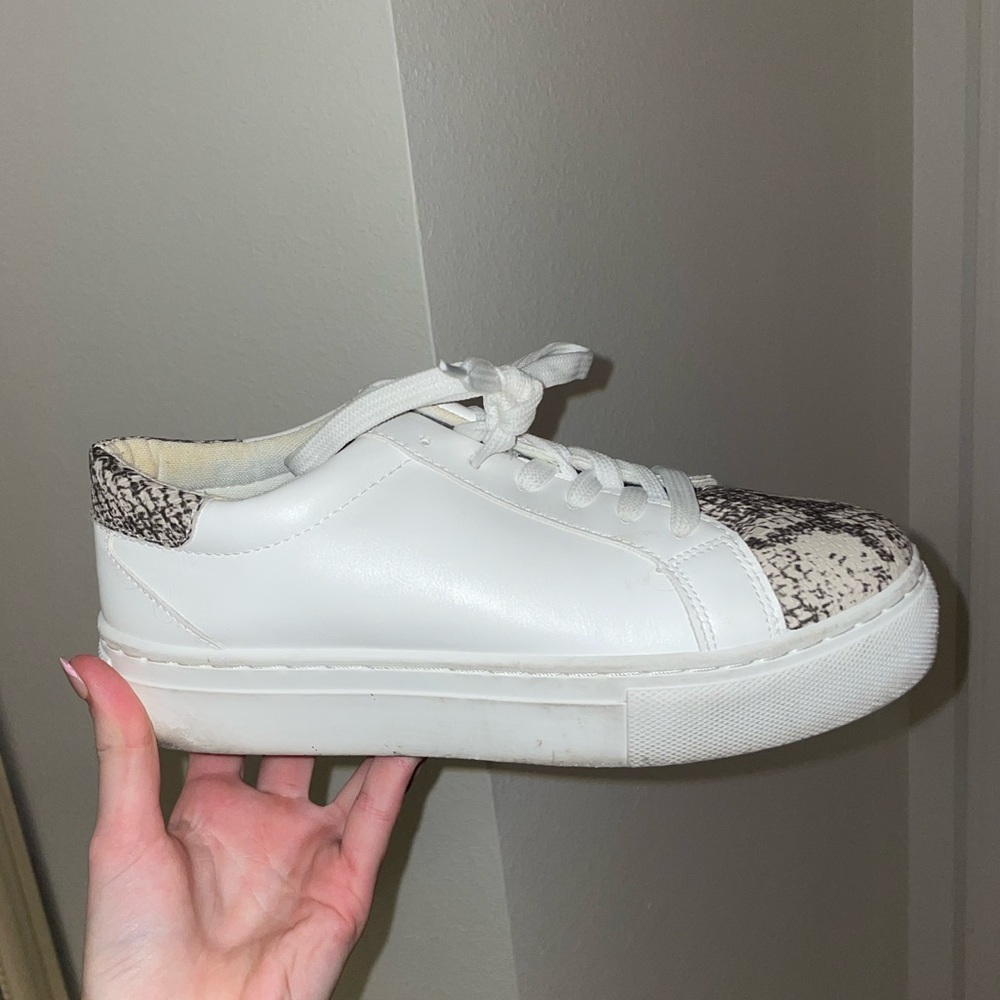 Qupid size 8 white and snakeskin tennis shoes